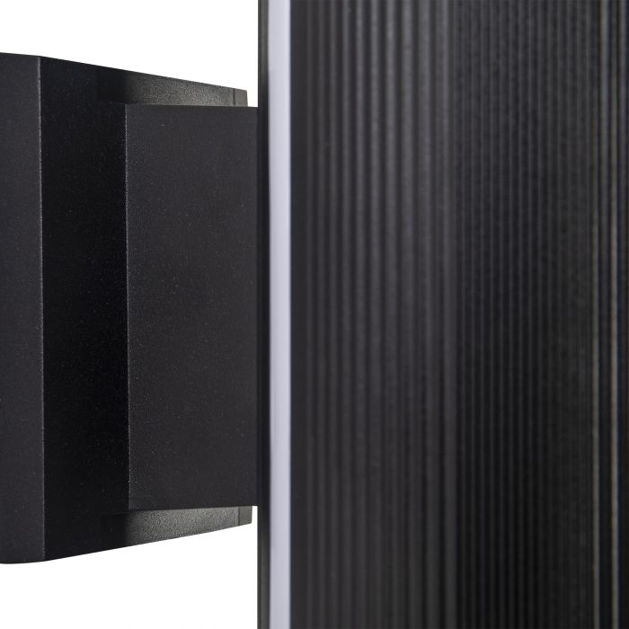 Moderne Buitenwandlamp up down Zwart IP65 incl. LED Wit Licht - Garleds Solano